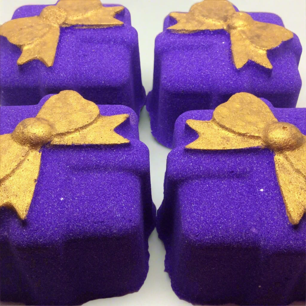 Amethyst Present Bath Bomb