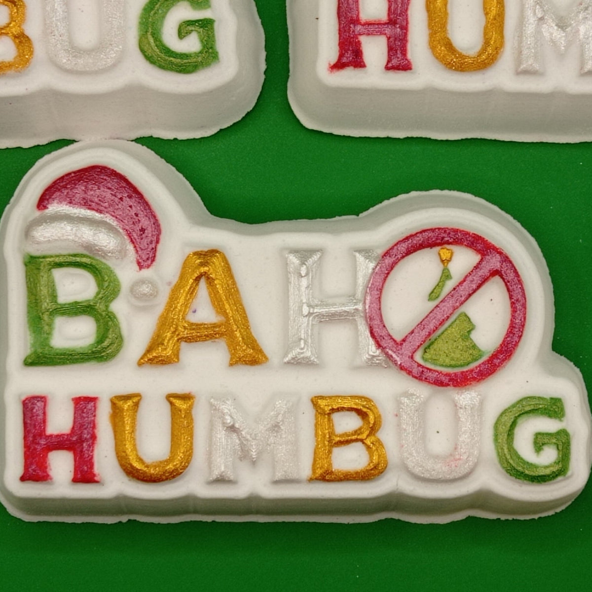 ππ Bah Humbug Bath Bomb β Birthday Cake Fragrance