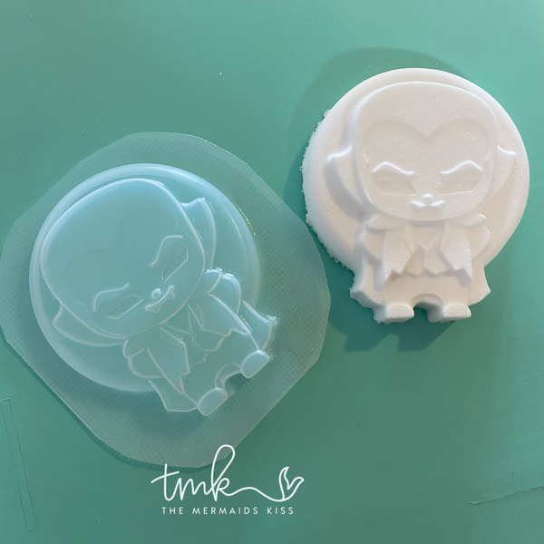 Chibi Vampire (Vacuum Form Mould)❤️