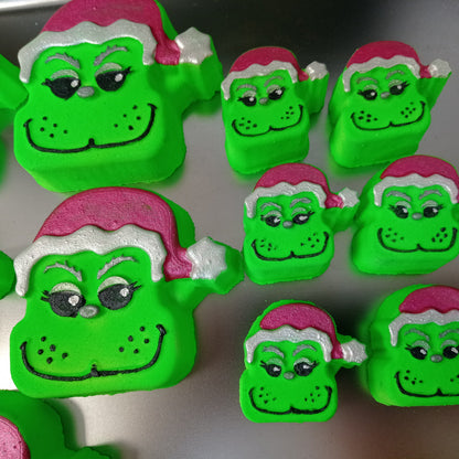 💚🎄 Christmas Grouch Bath Bomb – Strawberry & Lime Fragrance