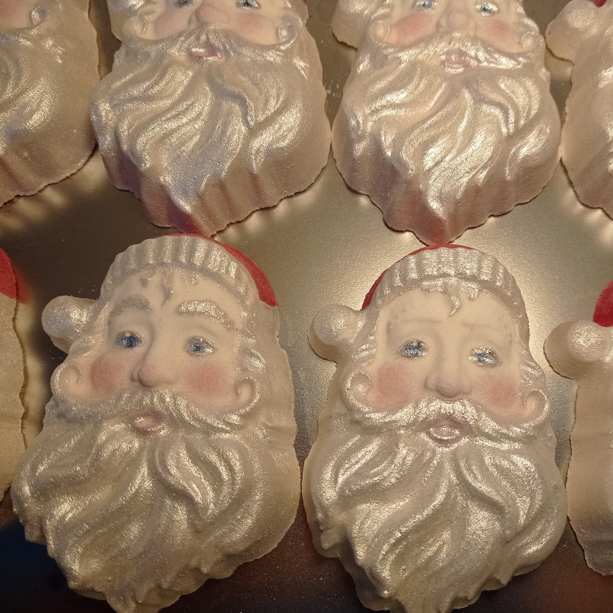 🎅🎄 Santa Claus Bath Bomb – Fruit Loops Fragrance
