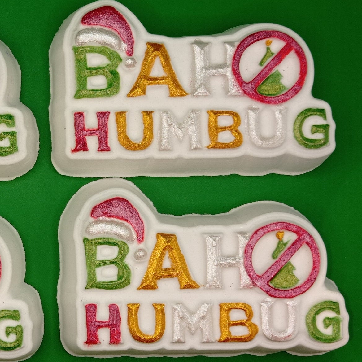 🎄😂 Bah Humbug Bath Bomb – Birthday Cake Fragrance
