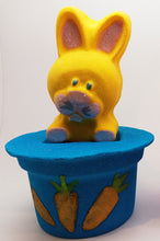 Load image into Gallery viewer, Bunny In Pink/Blue Pot Bath Bomb
