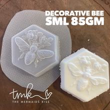 Load image into Gallery viewer, Decorative Bee (Vacuum Form Mould)❤️
