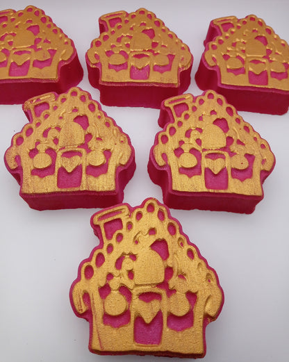 Red Cosy Cottage Bath Bomb