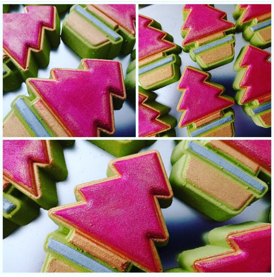 Christmas Tree Bath Bomb